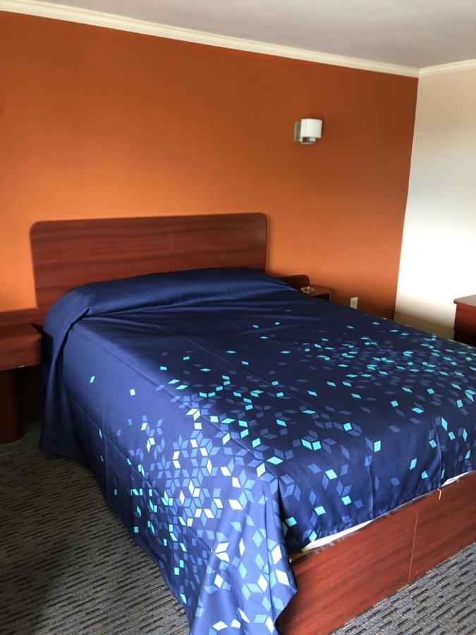 Skyview Motor Inn Johnston Bagian luar foto